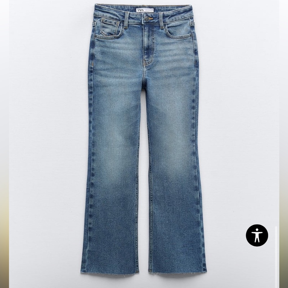 ZARA LIGHT WASH FLARE